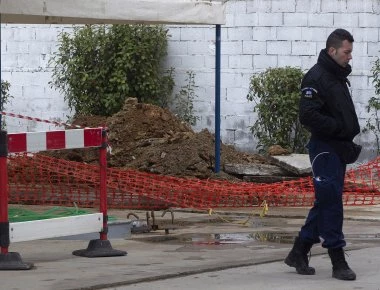 Οβίδα του Β΄ΠΠ εξουδετερώθηκε στην Αμφιλοχία (βίντεο)